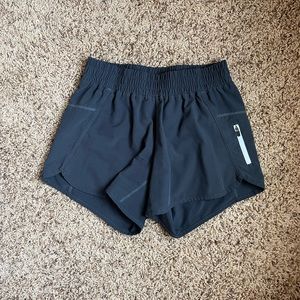 Zyia Shorts